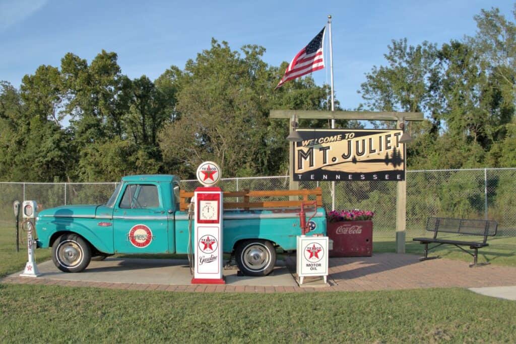 mt juliet truck & sign
